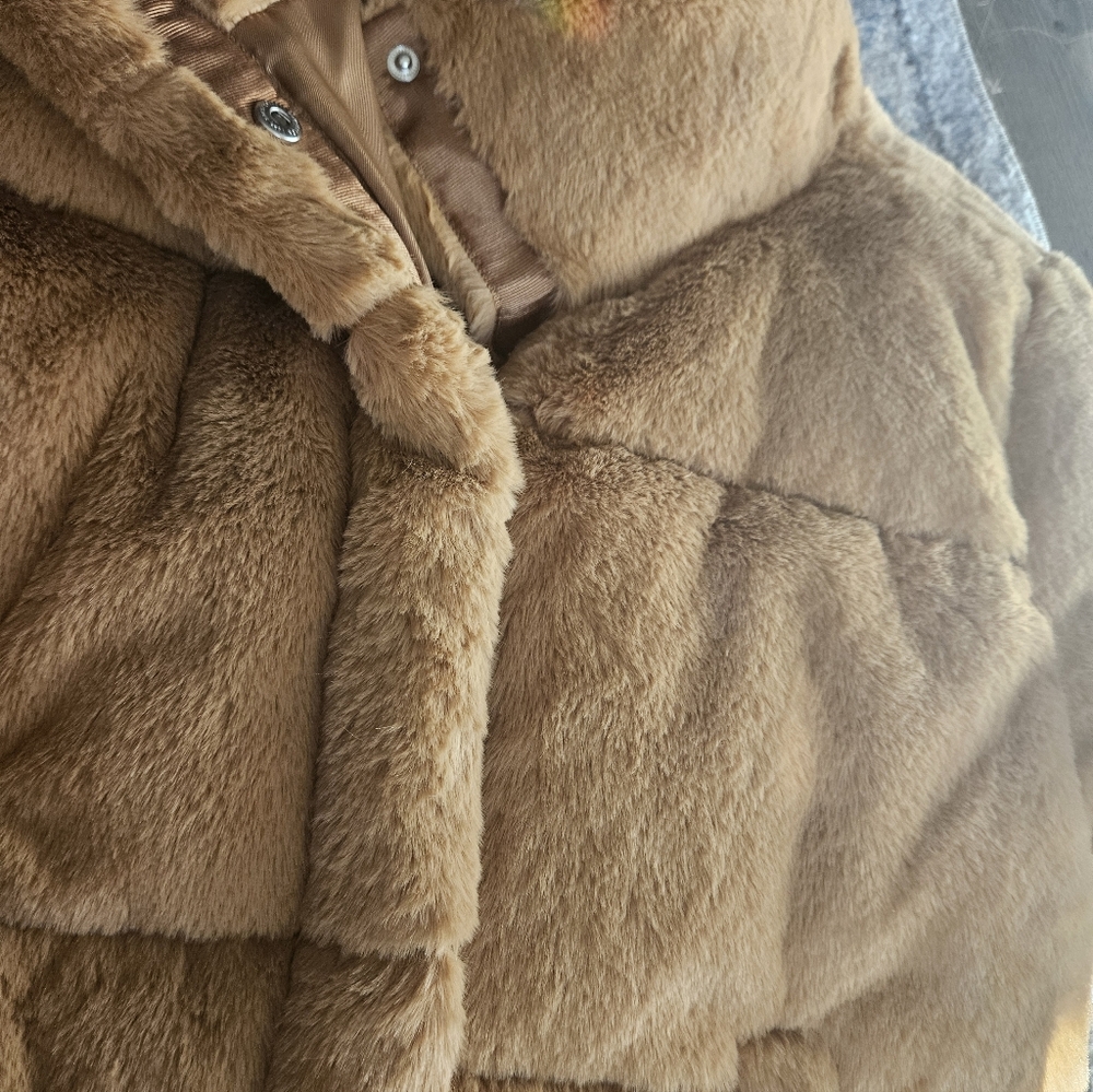 NWT Abercrombie & Fitch Faux Fur Mini Puffer Jacket - Picture 4 of 7